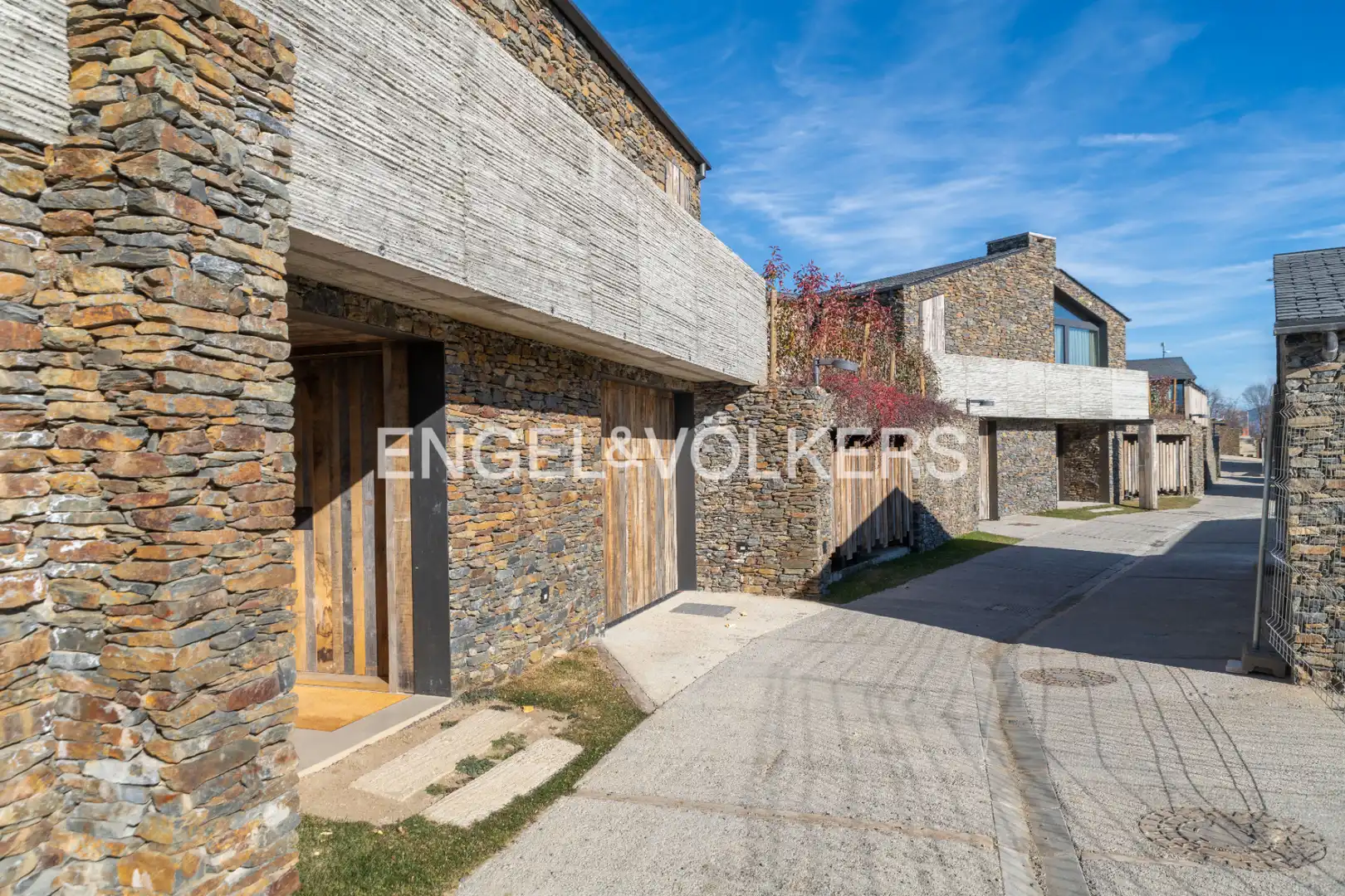 Exterior view of Houses for sale in Ger  with Heating, Private garden and Parquet flooring