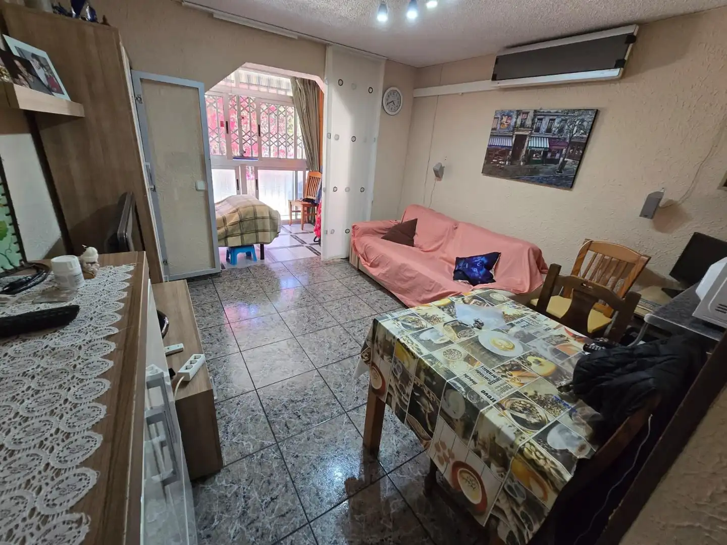 Sala d'estar de Estudi en venda en Benidorm amb Aire condicionat, Moblat i Piscina comunitària