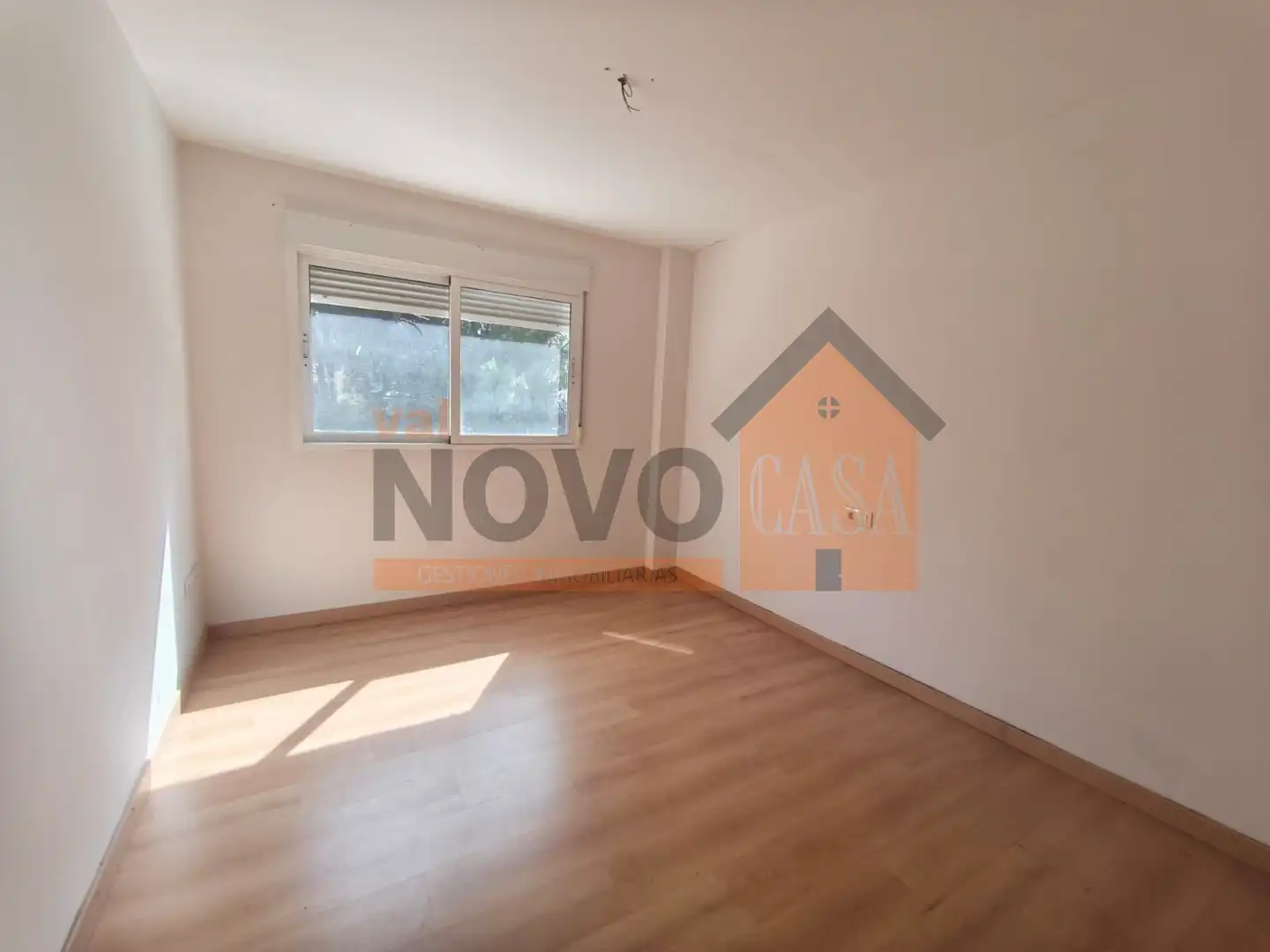 Bedroom of Houses for sale in Chiva  with Storage room and Swimming Pool