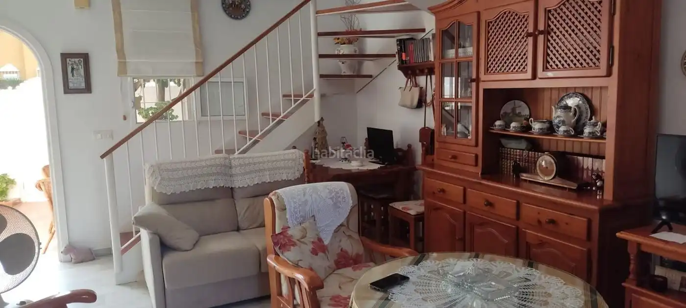 Terraced house with pool to rent in Avenida Catavino de Oro 13, imagen 3