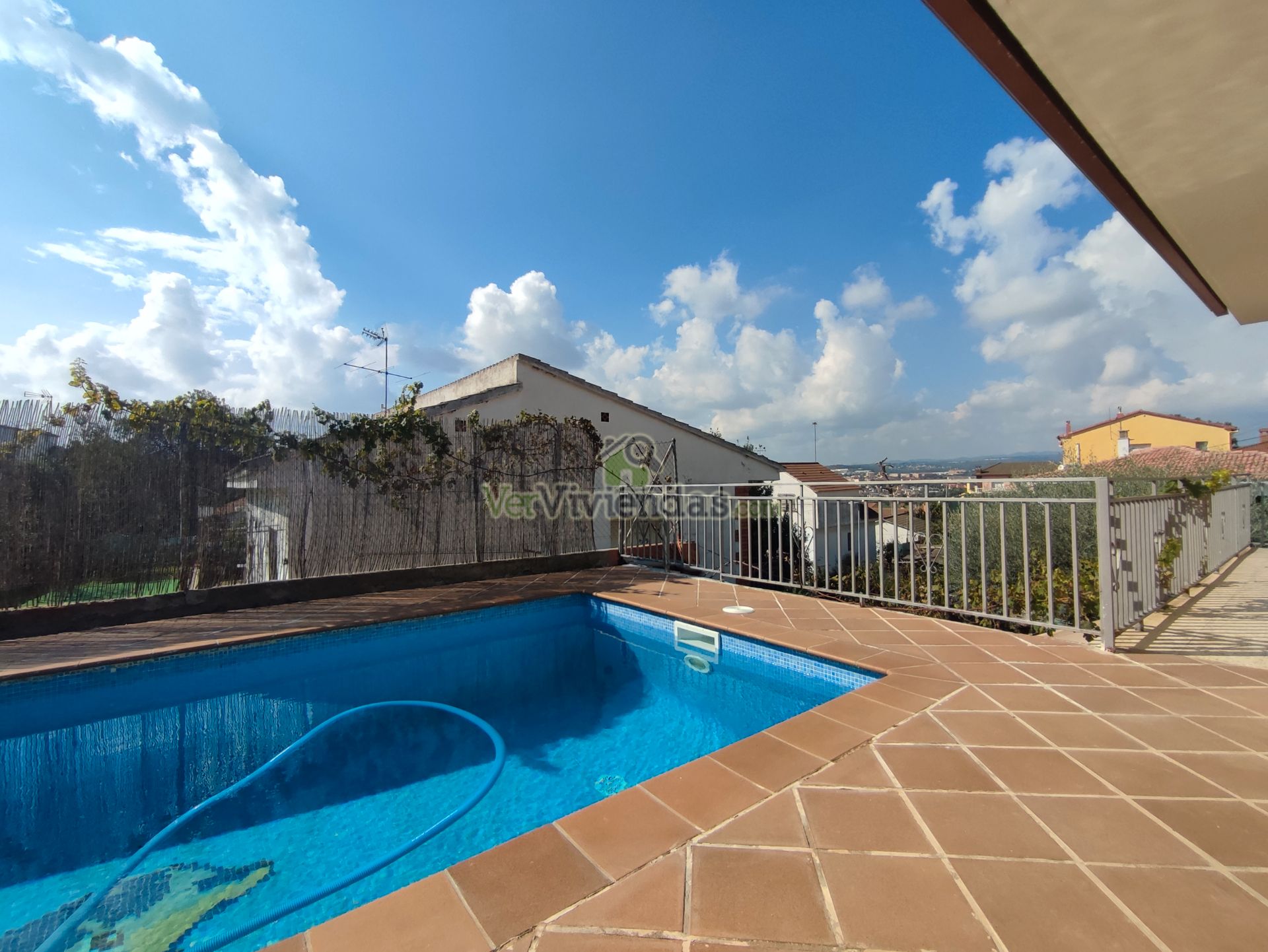 Swimming pool of House or chalet for sale in Abrera  with Air Conditioner, Heating and Private garden