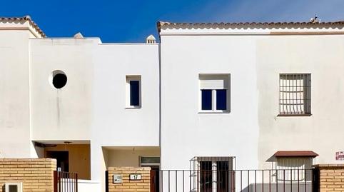 Foto 2 de Casa adosada en venda a Chucena, Huelva