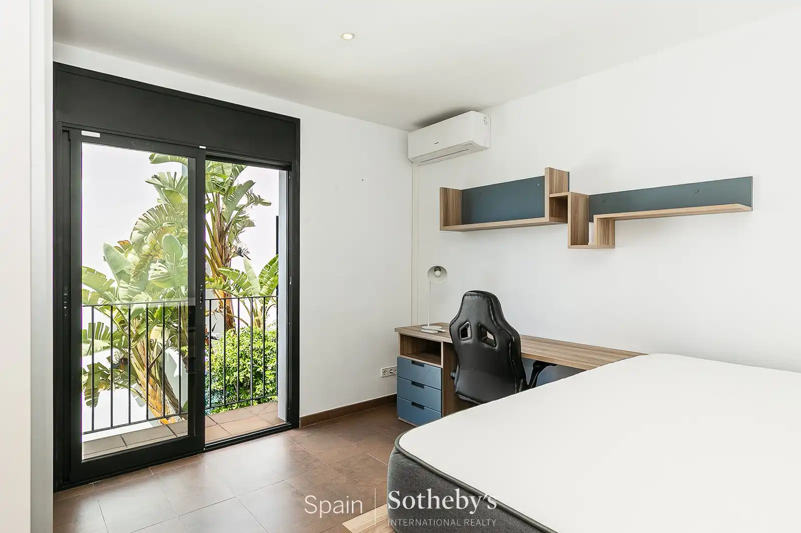 Balcony of Houses for sale in Sant Pere de Ribes  with Air Conditioner, Heating and Private garden