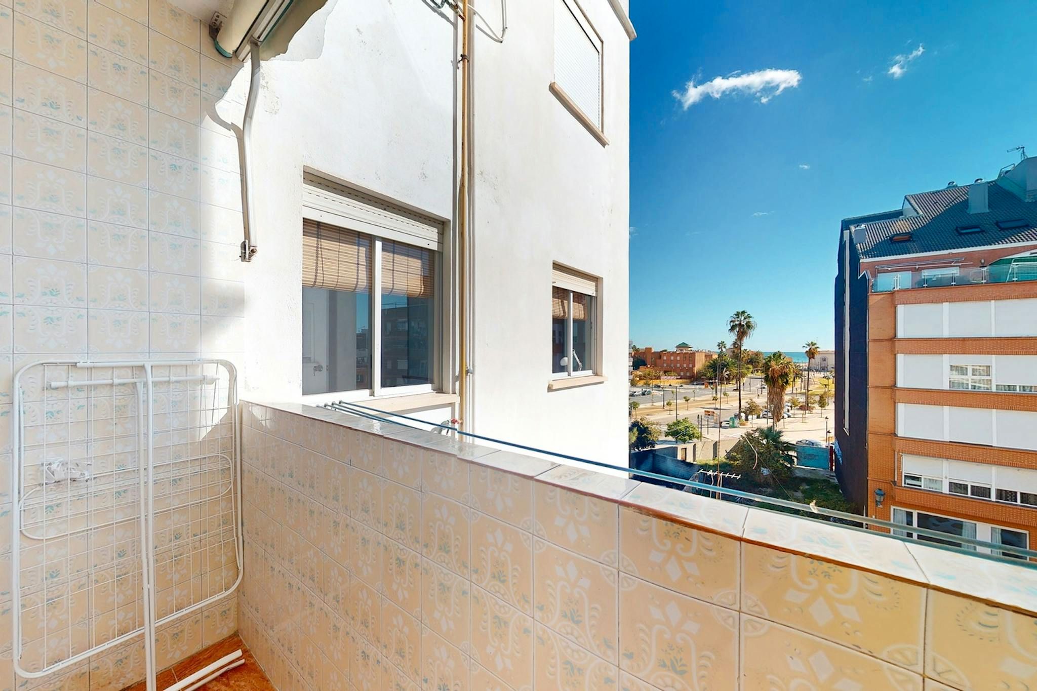 Balcony of Flat to share in  Valencia Capital  with Furnished, Washing machine and TV