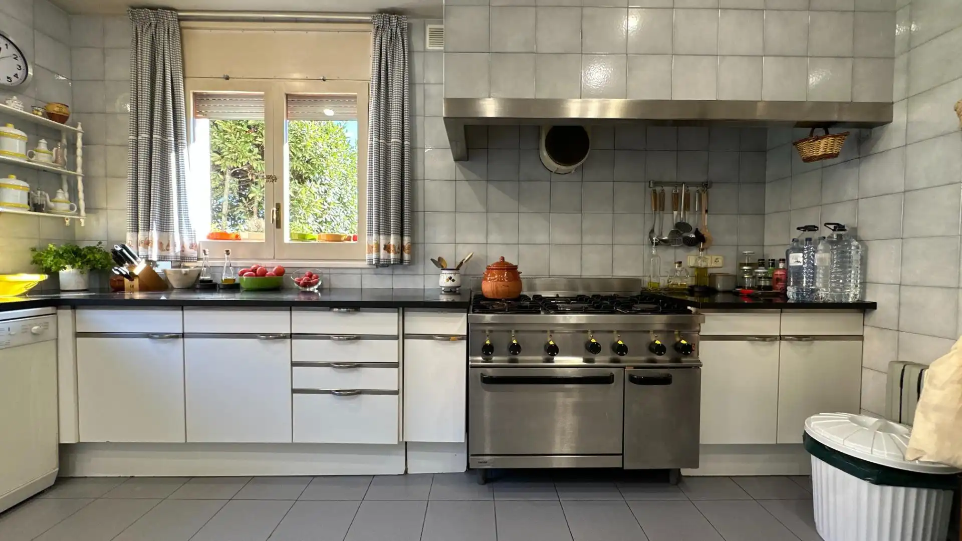 Kitchen of Houses for sale in Sant Cugat del Vallès  with Heating, Private garden and Parquet flooring