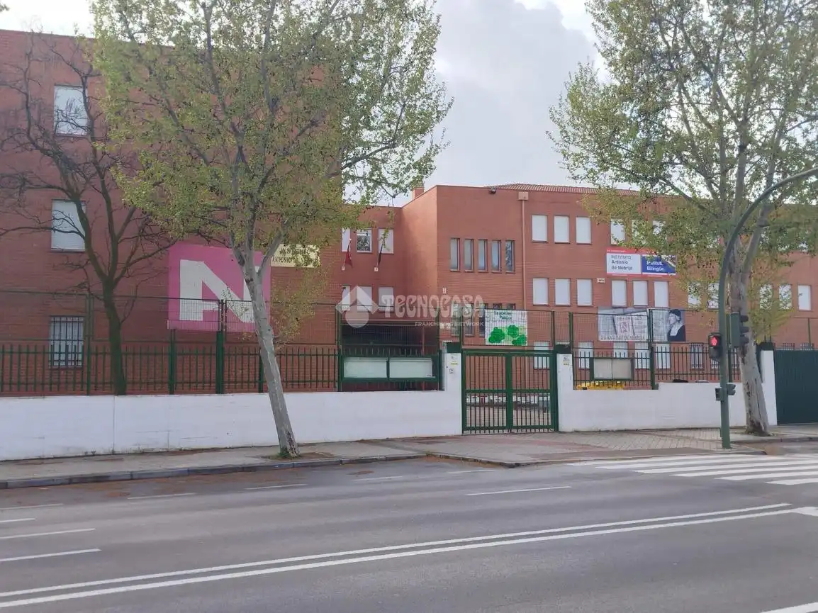 Vista exterior de Local de alquiler en Móstoles
