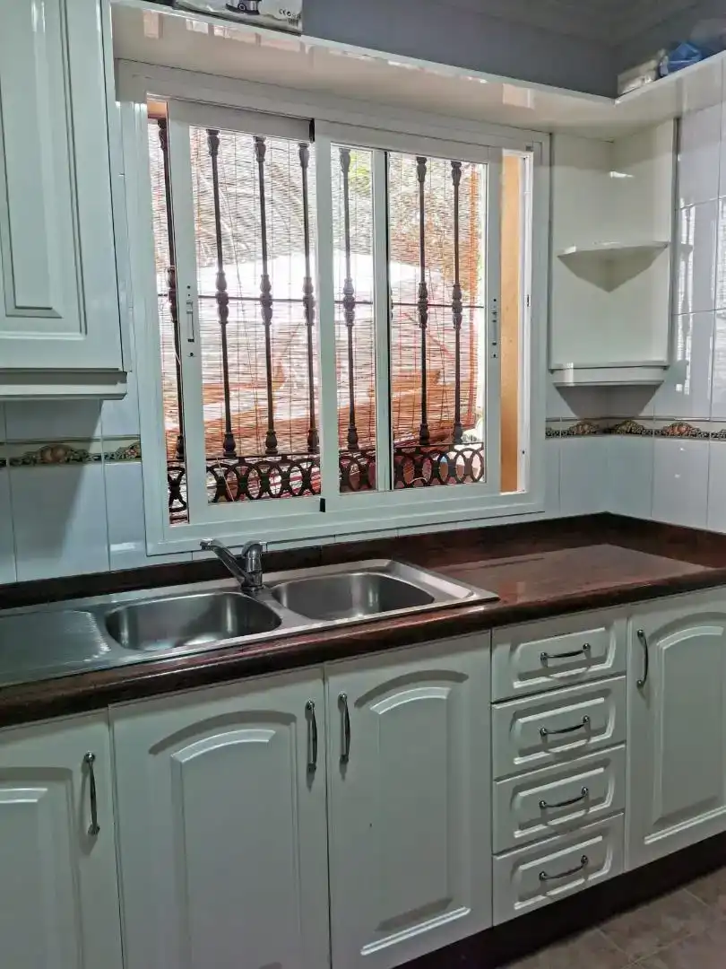 Cuina de Casa adosada en venda en Rincón de la Victoria