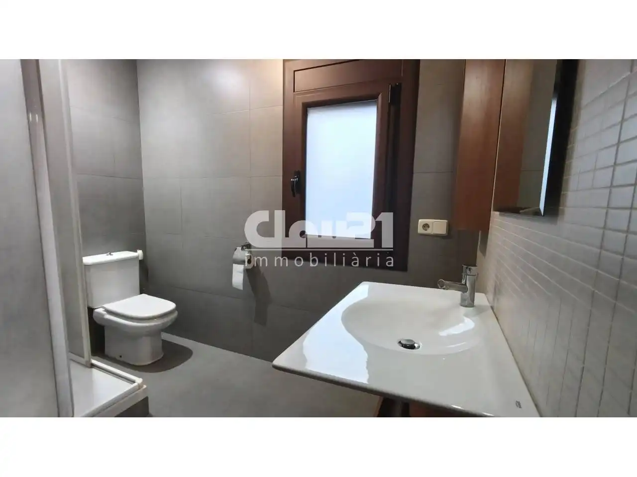 Baño de Piso en venta en Avià con Aire acondicionado, Calefacción y Parquet
