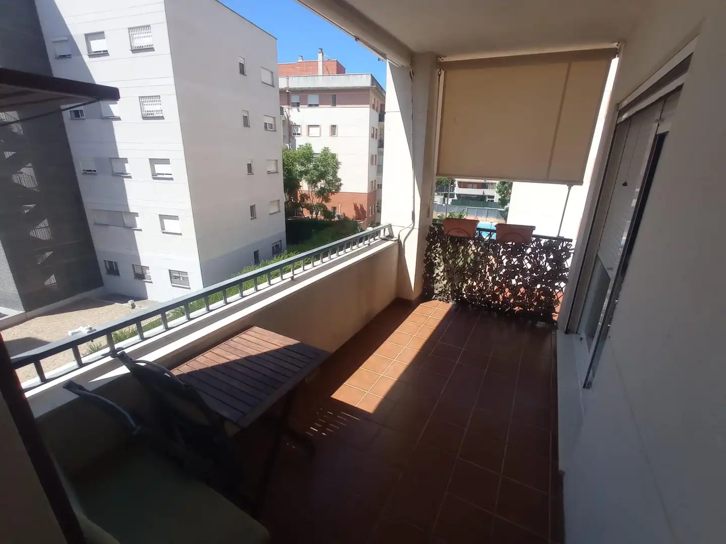 Flat with terrace for sale in Casines