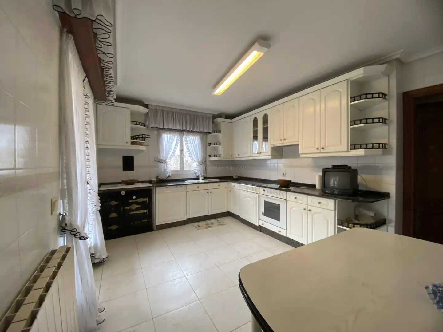 Cocina de Casa o chalet en venta en Lagunilla del Jubera con Calefacción, Jardín privado y Terraza