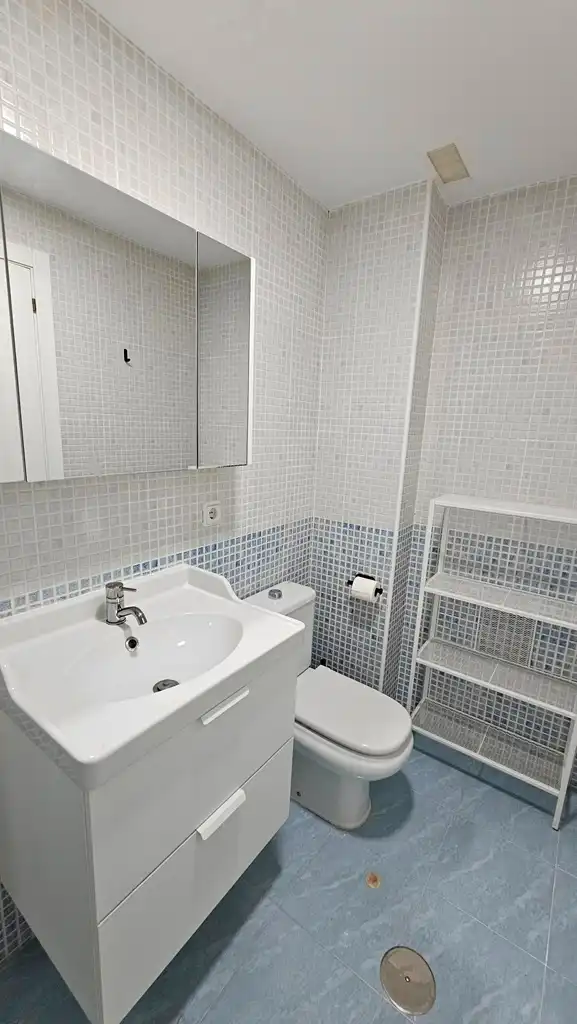 Badezimmer von Wohnung zur Miete in Molina de Segura mit Klimaanlage, Heizung und Möbliert