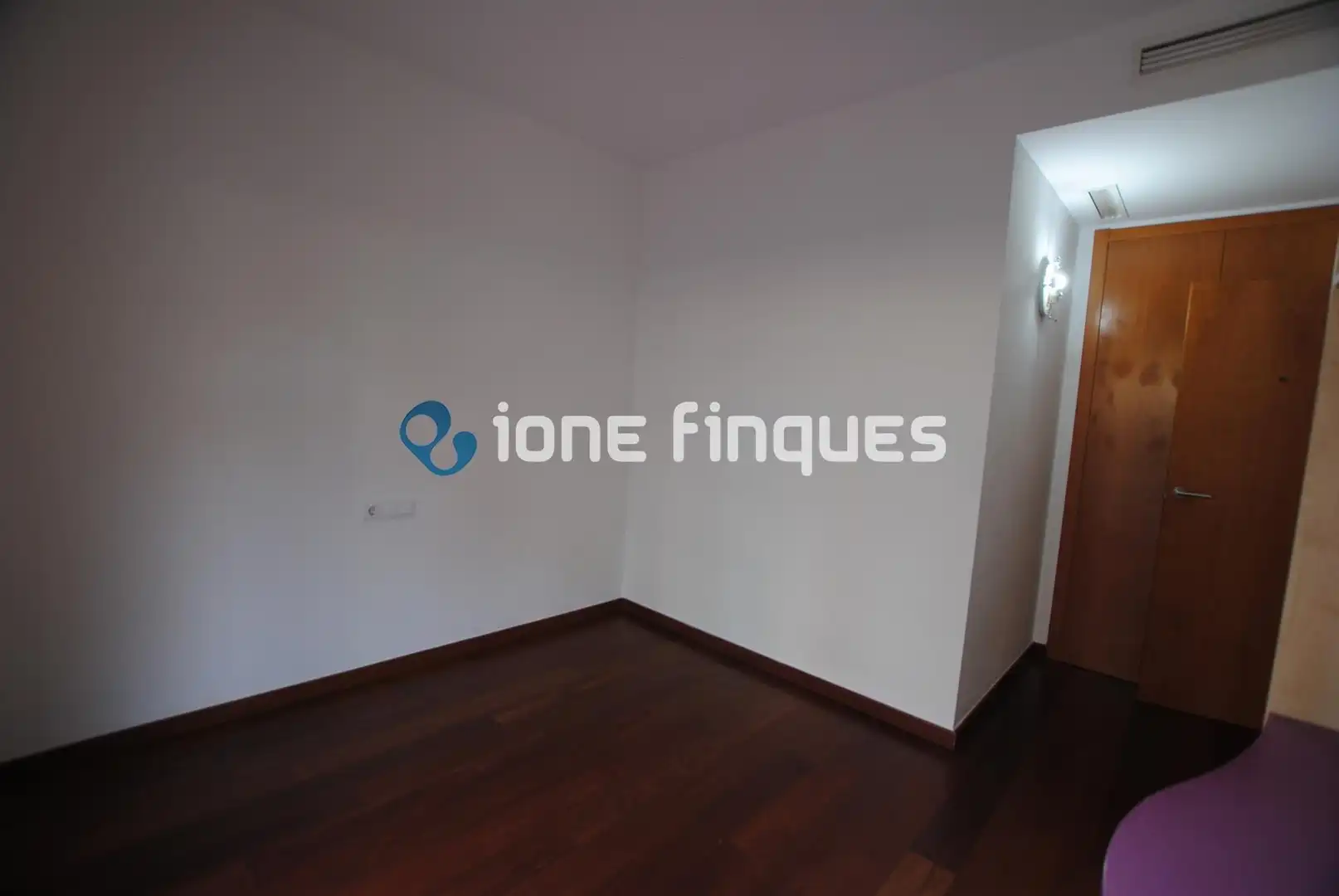 Schlafzimmer von Wohnung zum Verkauf in Sant Cugat del Vallès mit Heizung, Privatgarten und Terrasse