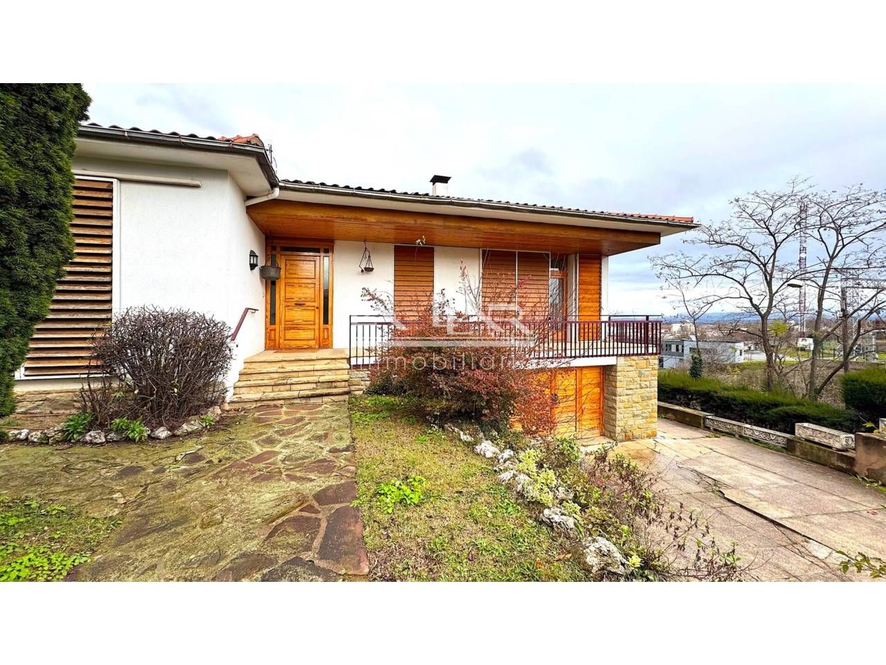 Vista exterior de Casa o xalet en venda en Vic amb Calefacció, Jardí privat i Parquet