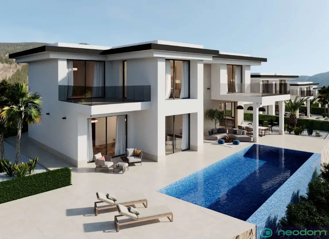 Casa con piscina en venta en Carrer Rey Felipe II, imagen 3