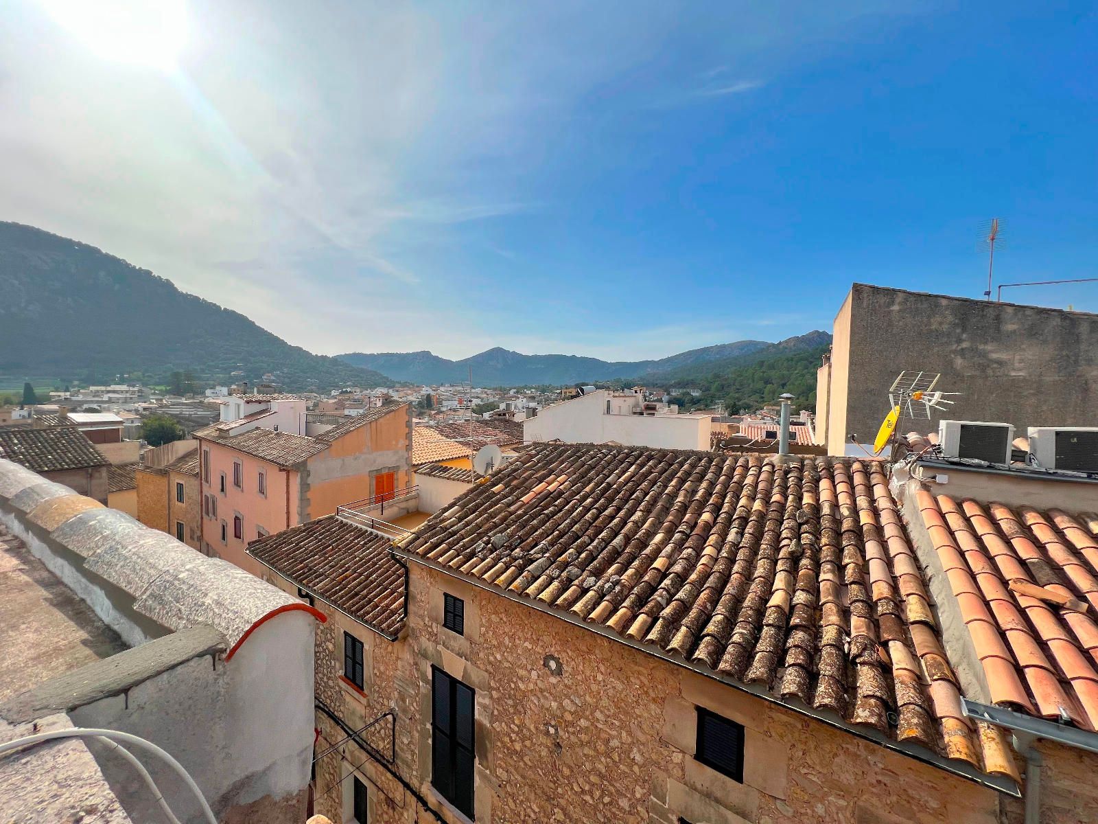 Vista exterior de Casa adosada en venda en Pollença amb Terrassa, Moblat i Balcó