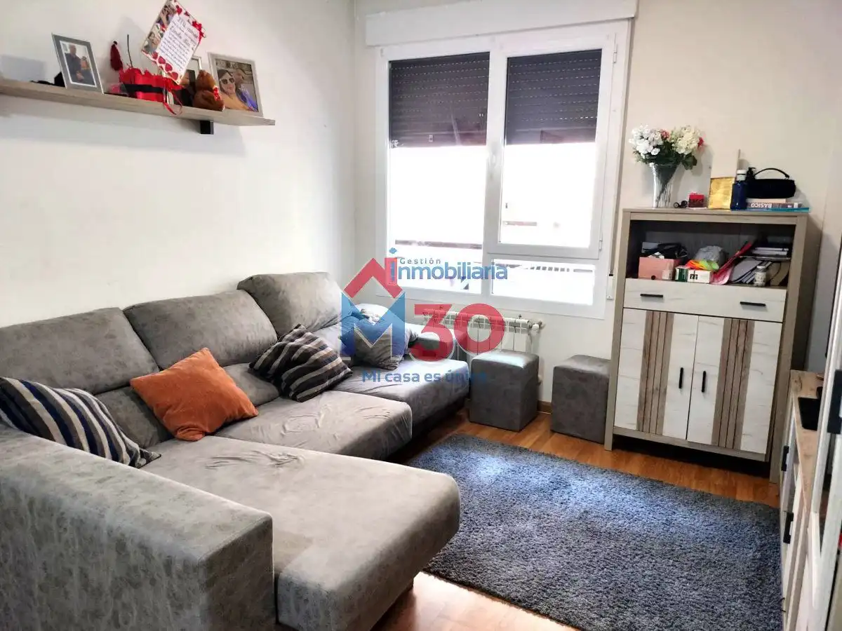 Wohnzimmer von Wohnung zum Verkauf in Miranda de Ebro mit Heizung, Parkett und Terrasse