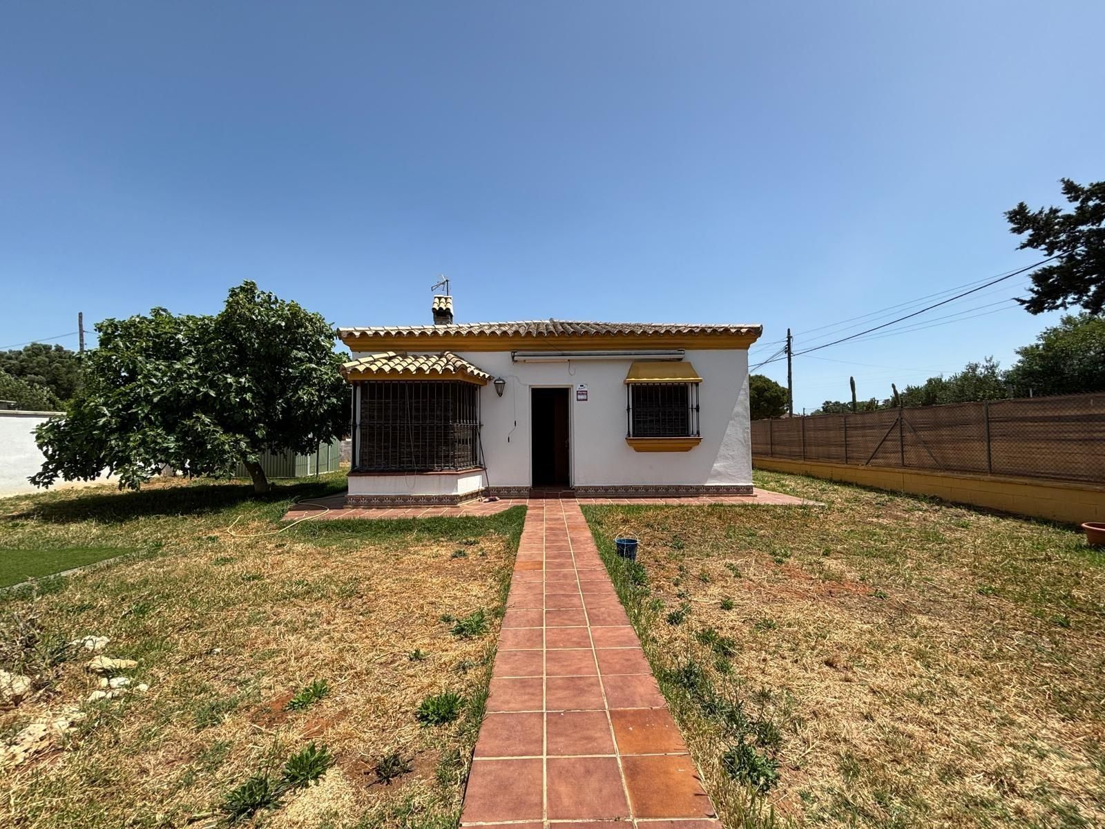 Jardí de Casa o xalet en venda en Chiclana de la Frontera amb Calefacció, Traster i Alarma
