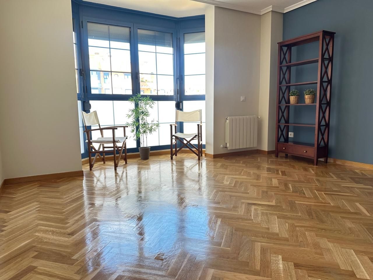 Bedroom of Flat to rent in  Madrid Capital  with Air Conditioner, Heating and Parquet flooring