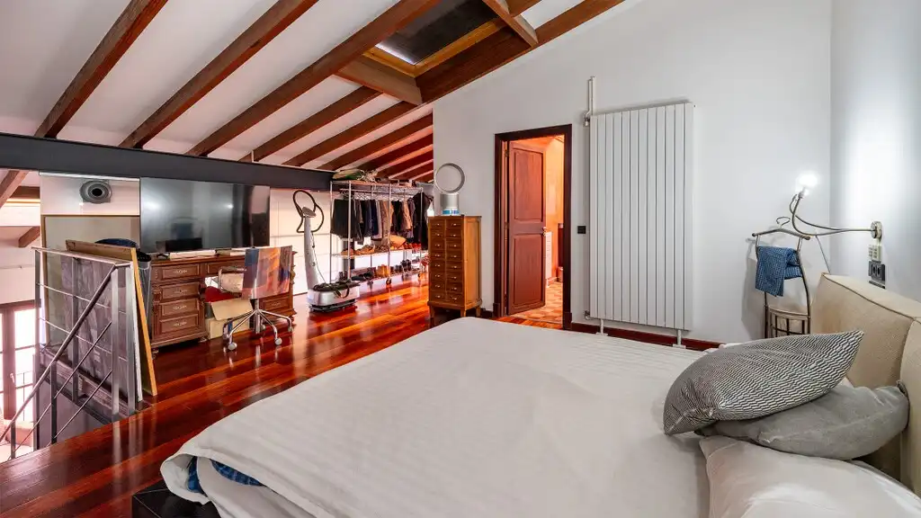 Bedroom of Attic for sale in Centre