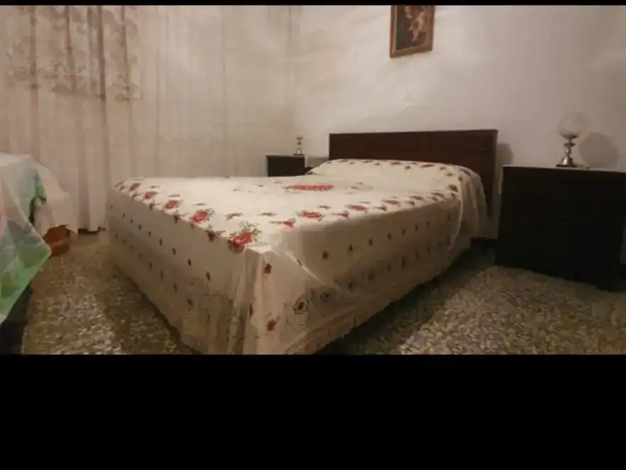Dormitori de Casa adosada en venda en Lugros, Granada