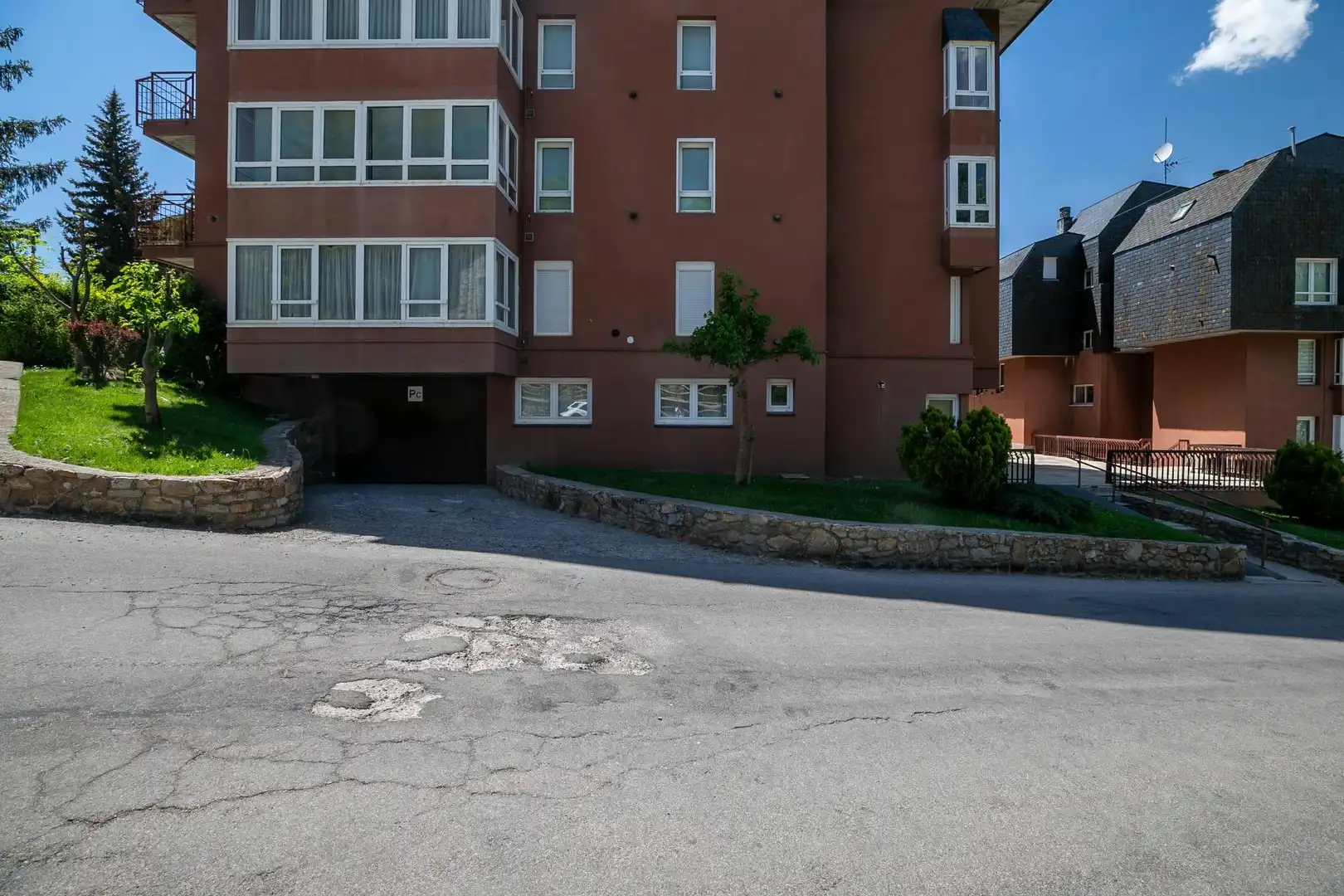 Vista exterior de Piso en venta en Benasque con Calefacción
