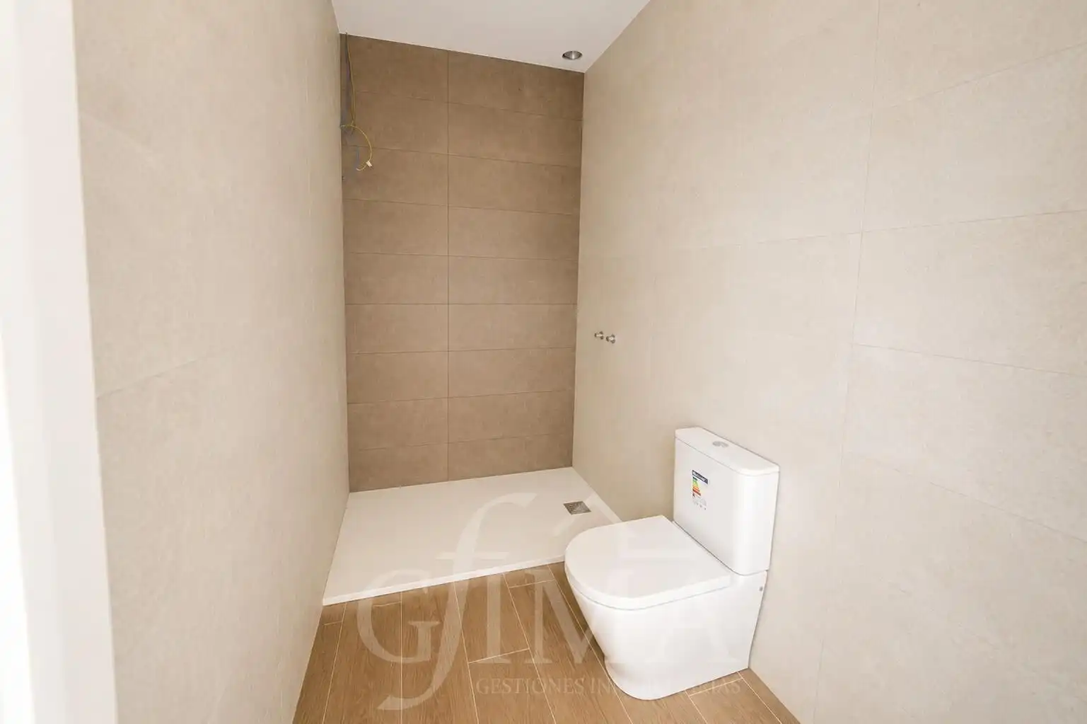 Baño de Casa o chalet en venta en Tomelloso con Calefacción y Piscina