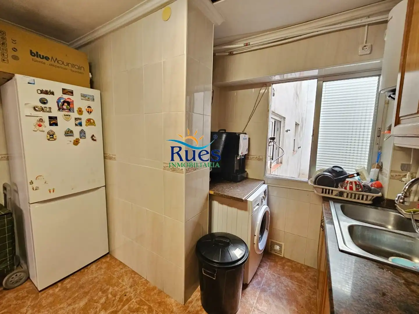 Küche von Wohnung zum Verkauf in Castellón de la Plana / Castelló de la Plana mit Klimaanlage und Balkon