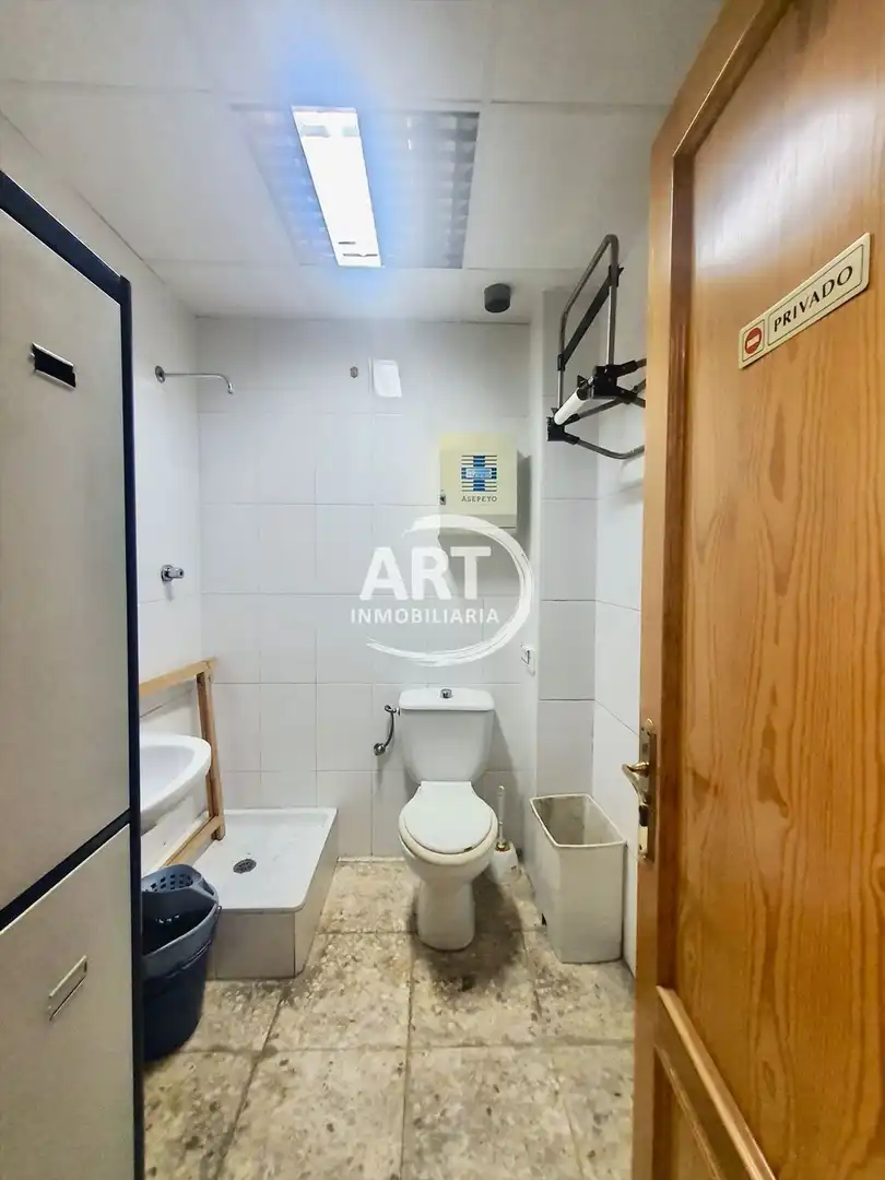 Local en venta en Manises con Aire acondicionado