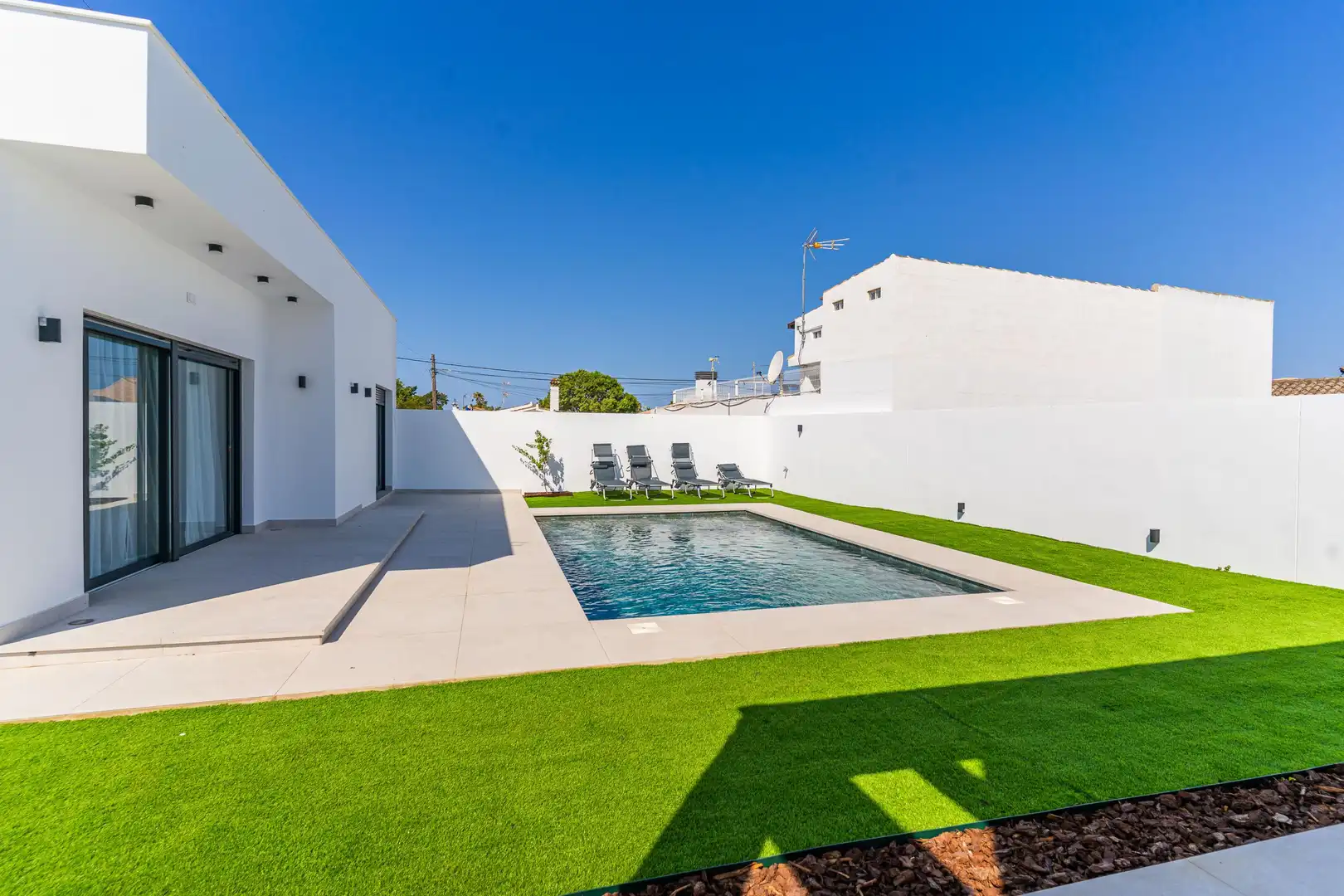 Piscina de Casa o chalet en venta en Chiclana de la Frontera con Jardín privado, Terraza y Piscina