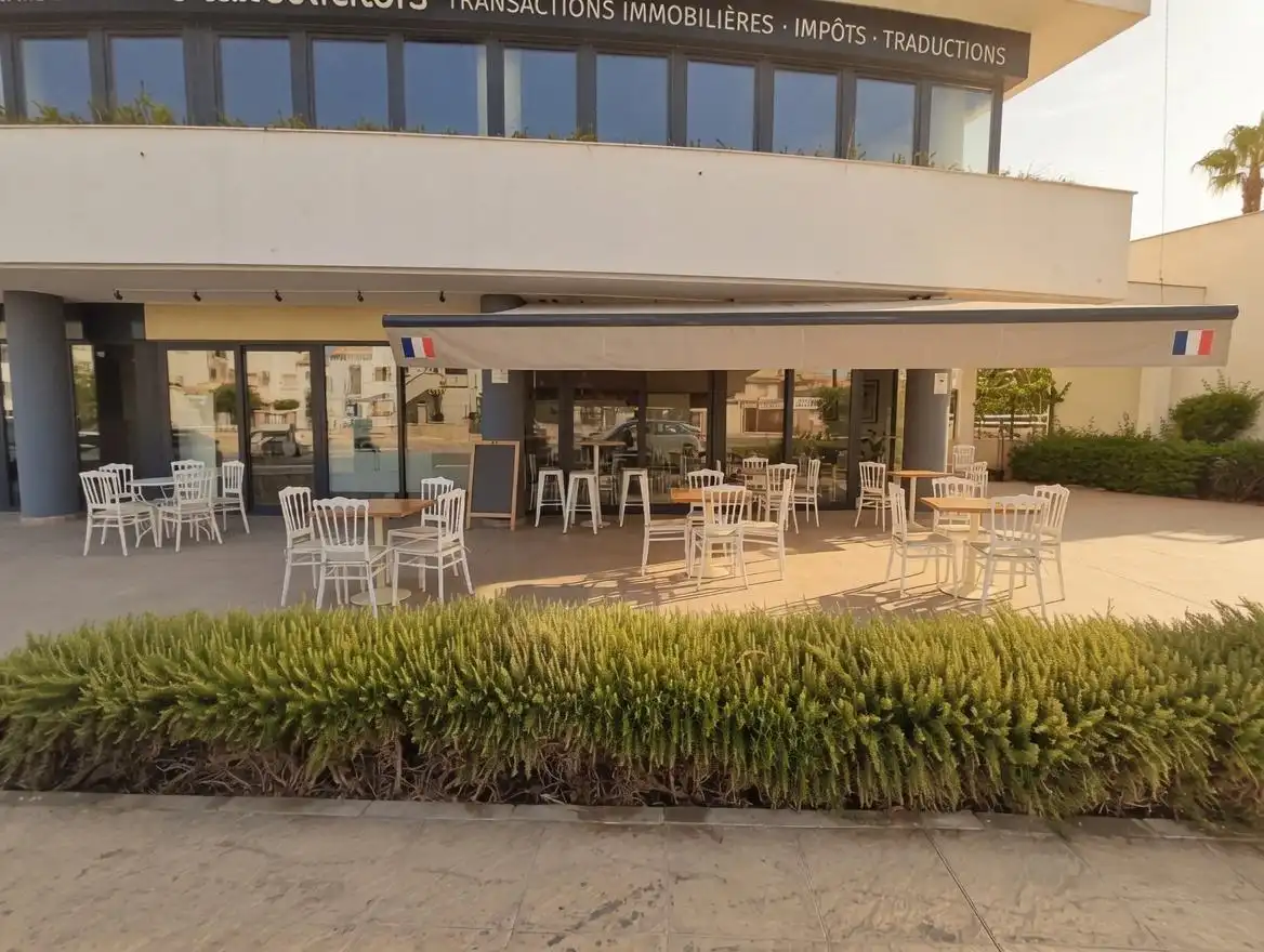 Terraza de Local en traspaso en Orihuela con Terraza y Amueblado