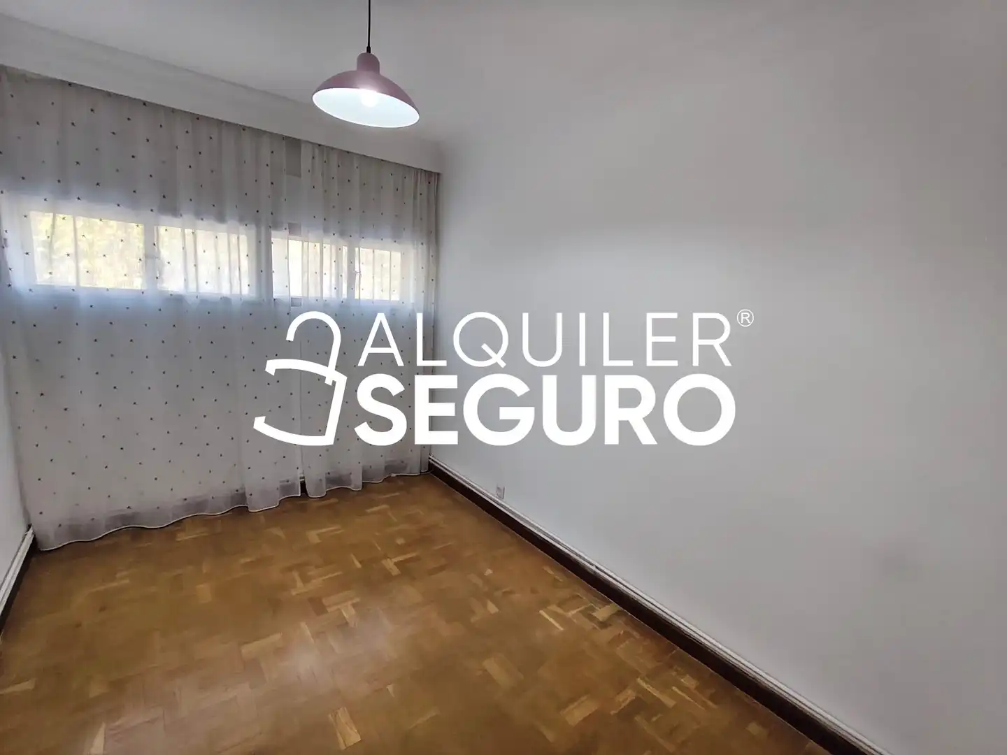 Habitación de Piso de alquiler en Fuencarral - El Pardo