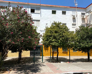 Exterior view of Flat for sale in  Sevilla Capital