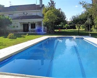 Swimming pool of Single-family semi-detached for sale in San Román de los Montes  with Air Conditioner, Terrace and Swimming Pool