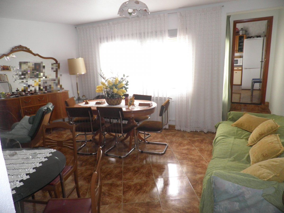 Menjador de Casa o xalet en venda en Hinojosas de Calatrava amb Calefacció i Terrassa