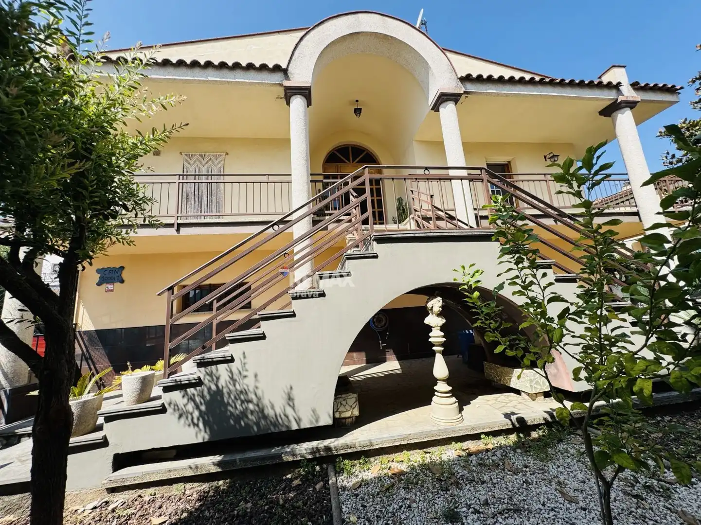 Vista exterior de Casa o xalet en venda en Amer amb Jardí privat, Terrassa i Traster