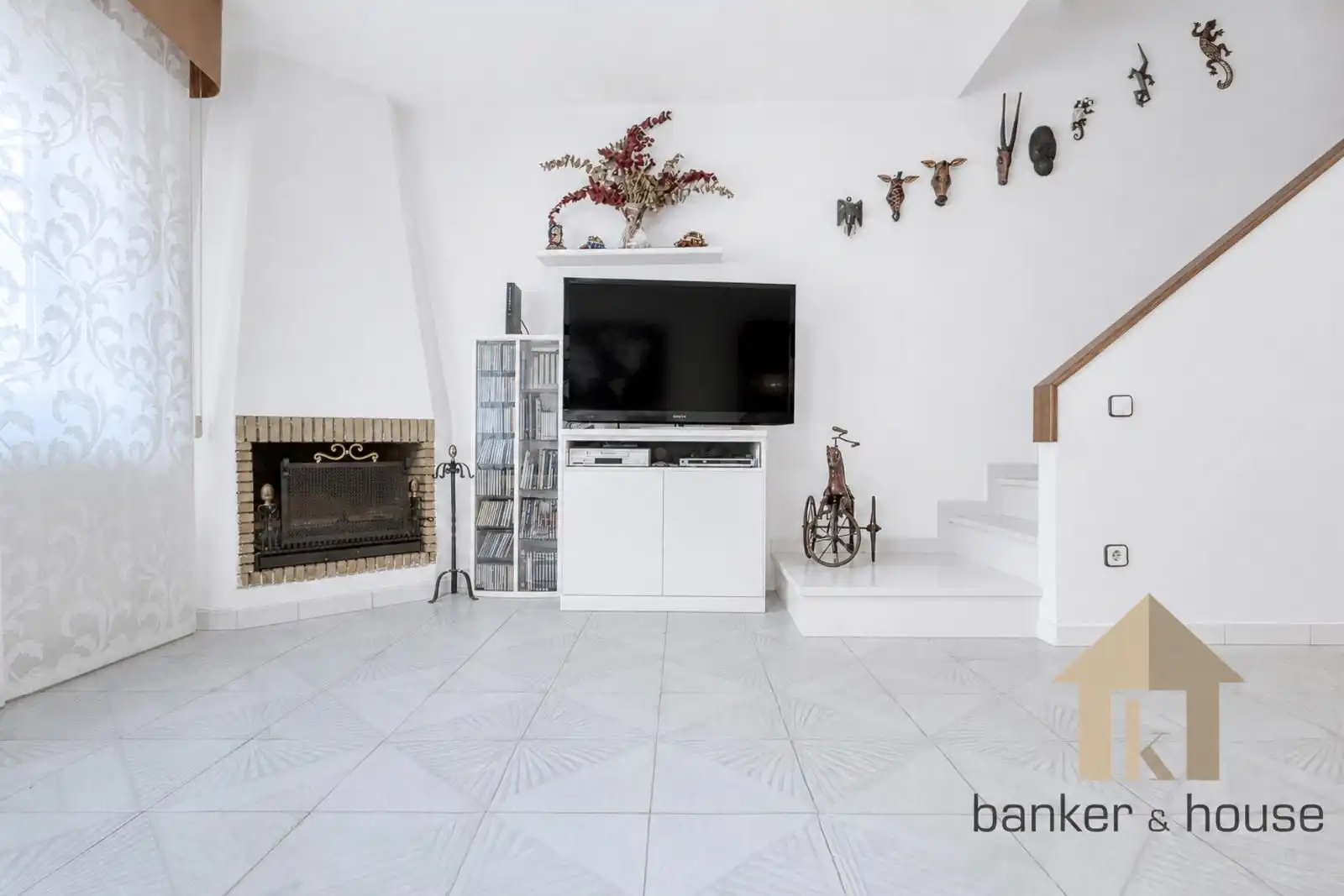 Living room of Detached homes for sale in Cerdanyola del Vallès  with Air Conditioner, Heating and Terrace