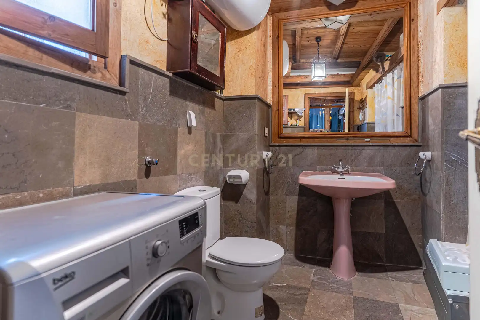 Bany de Casa o xalet en venda en Granada