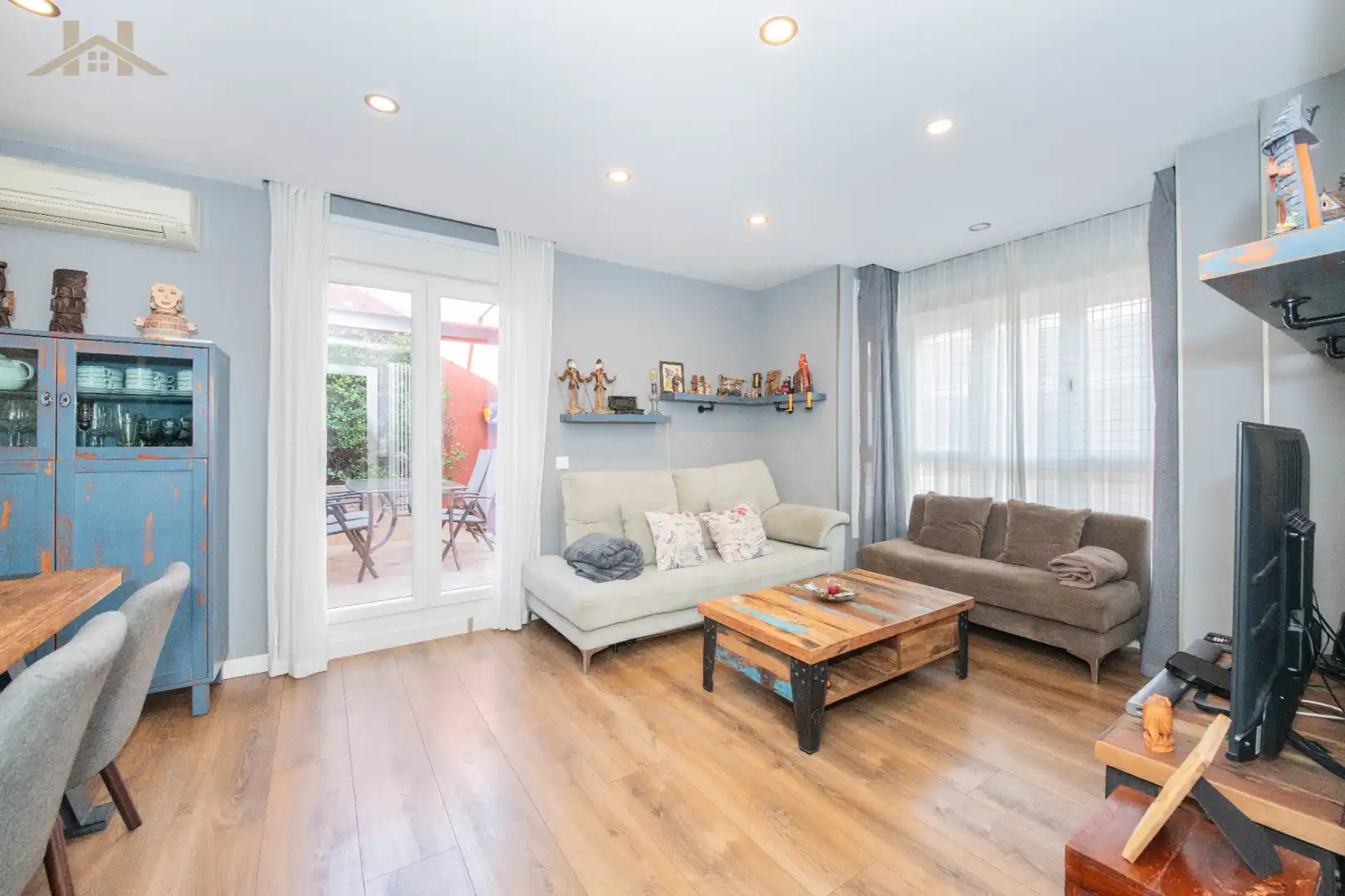 Sala de estar de Ático en venta en Alcorcón con Aire acondicionado, Calefacción y Terraza