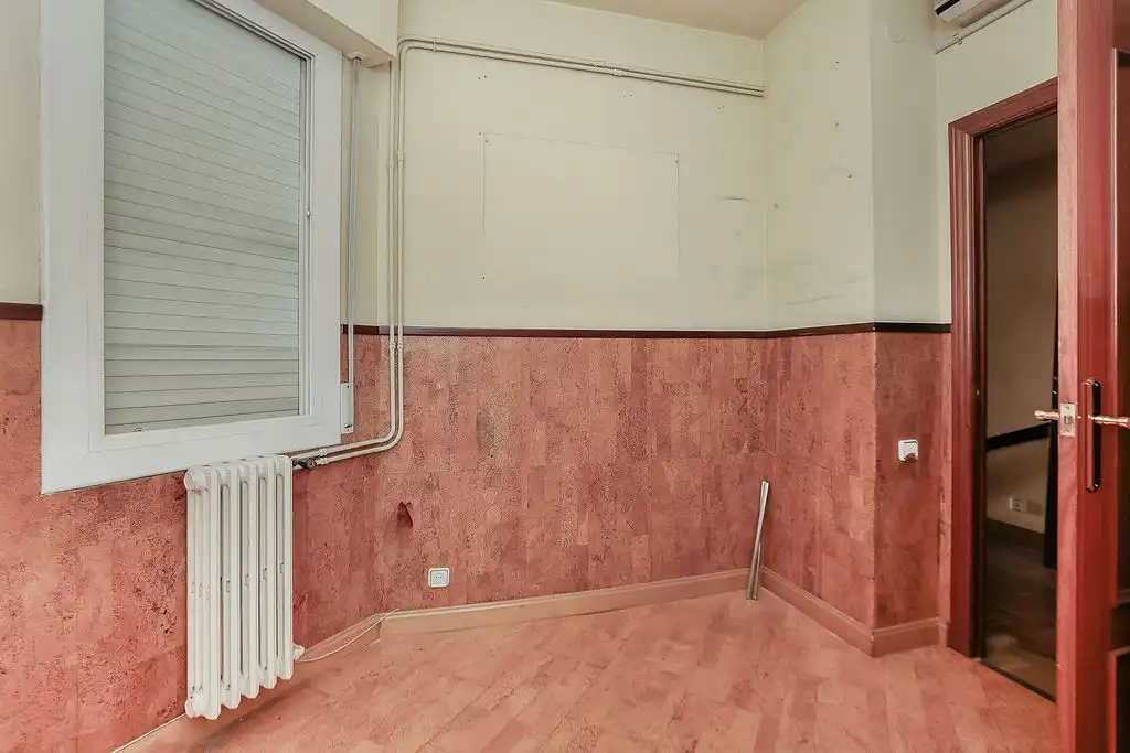 Schlafzimmer von Wohnung zum Verkauf in Barcelona mit Heizung