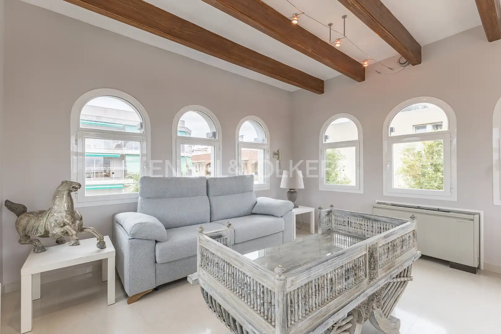 Sala d'estar de Casa o xalet en venda en Calafell amb Aire condicionat, Calefacció i Jardí privat