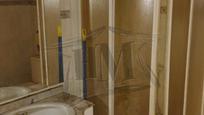 Bany de Casa o xalet en venda en  Madrid Capital amb Calefacció, Internet i Alarma