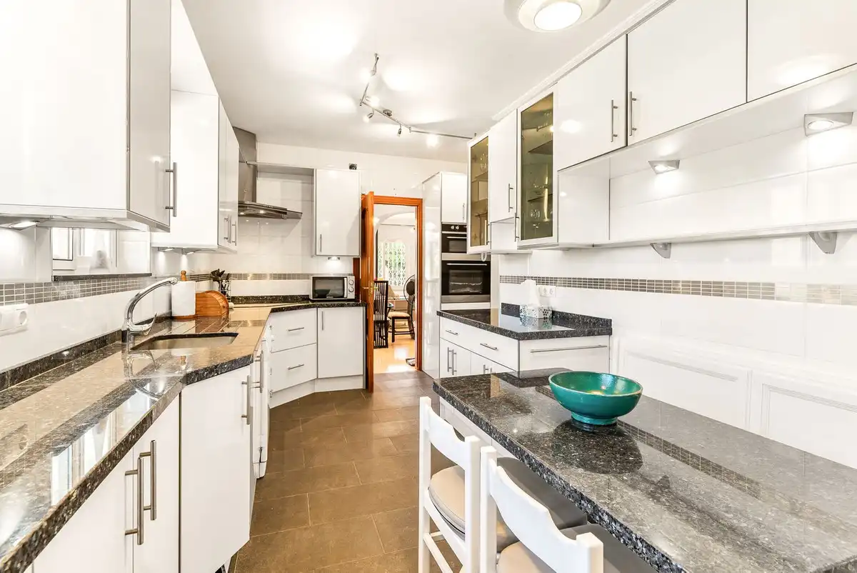 Cocina de Casa o chalet en venta en Mijas con Aire acondicionado, Calefacción y Jardín privado
