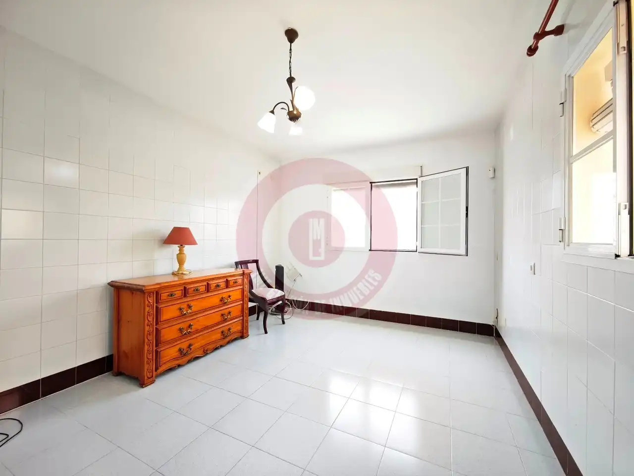 Sala d'estar de Casa adosada en venda en Vélez-Málaga amb Terrassa, Alarma i Piscina comunitària
