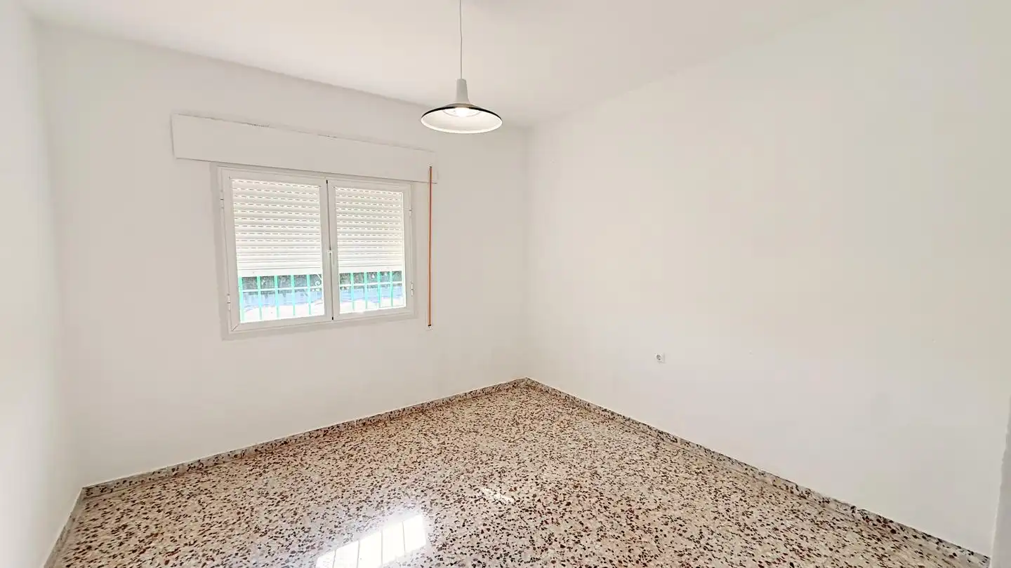 Habitación de Casa o chalet en venta en Carmona