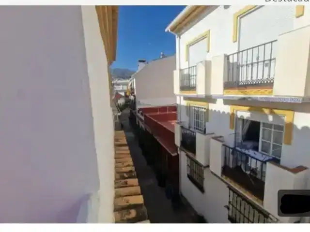 Vista exterior de Casa adosada en venda en Marbella