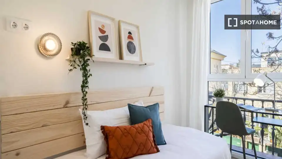 Habitación de Piso de alquiler en Madrid con Aire acondicionado, Calefacción y Amueblado