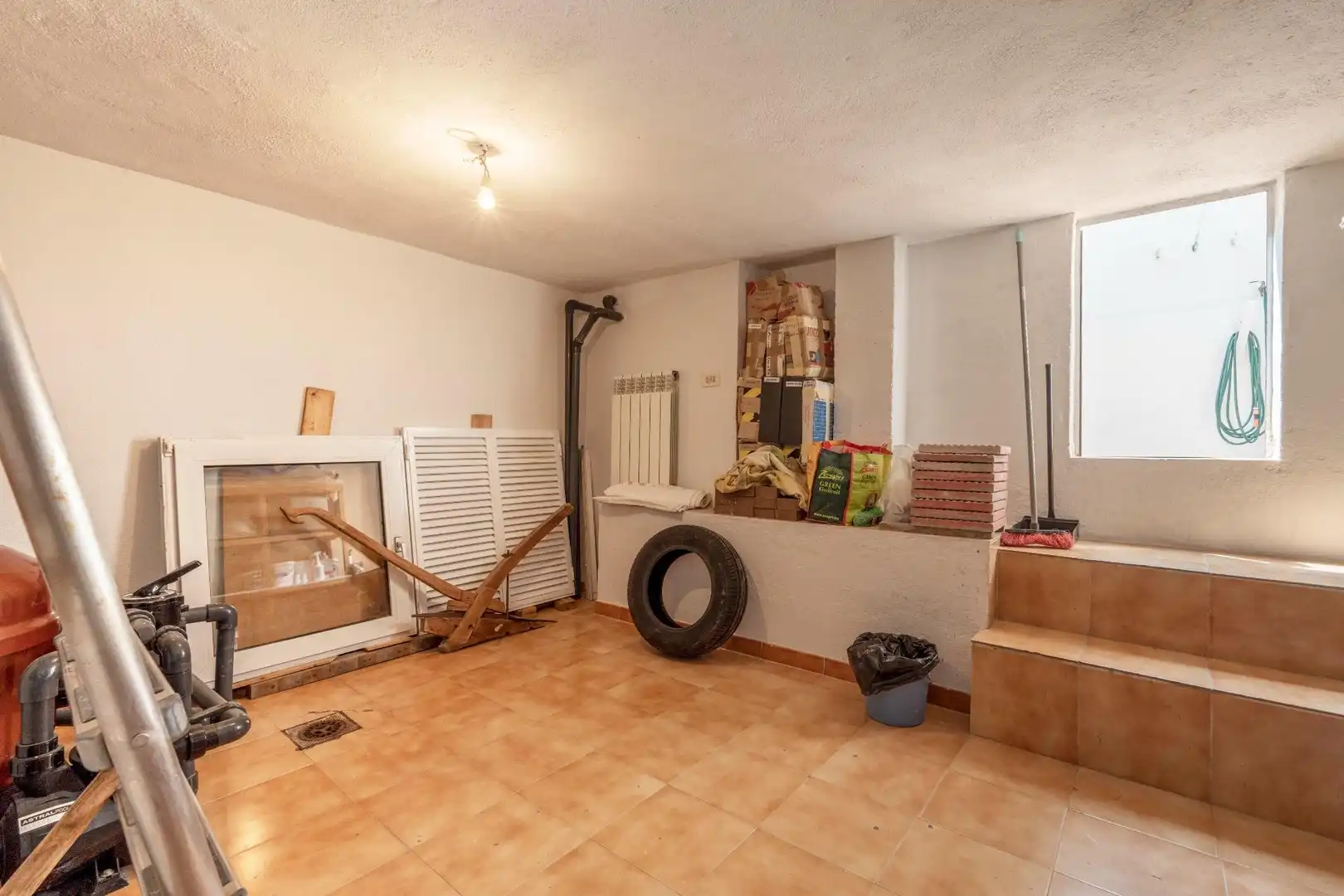 Casa aparellada amb piscina en venda a Avenida Europa, imagen 68