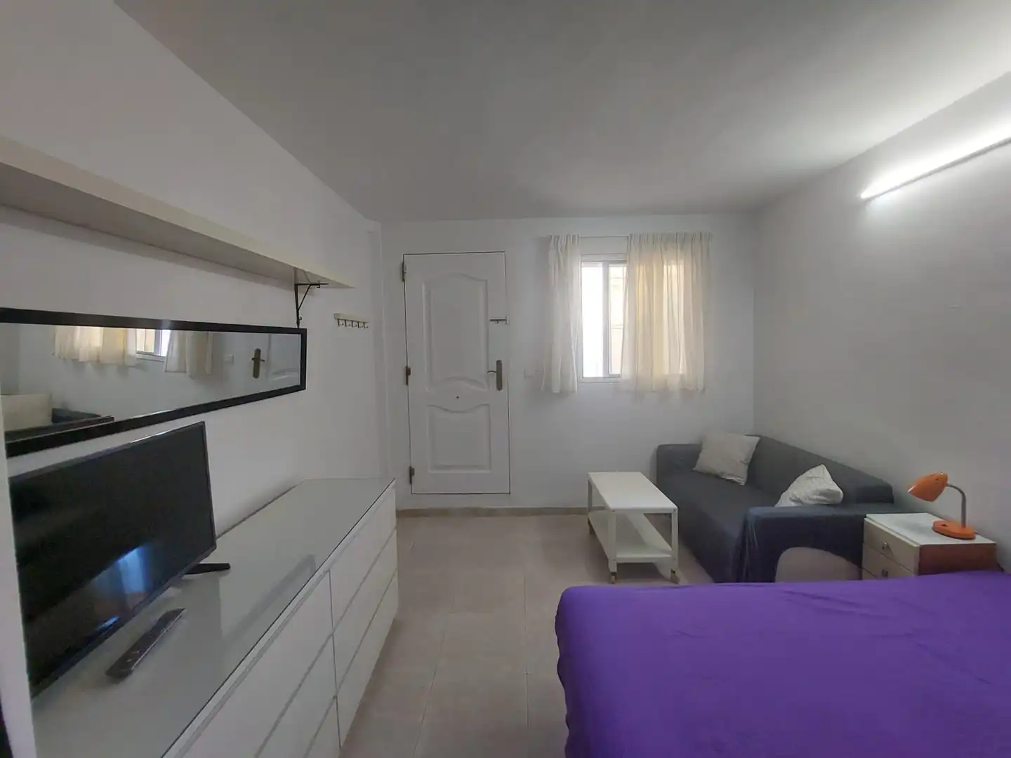 Dormitori de Estudi de lloguer en Benalmádena amb Terrassa, Moblat i Rentadora