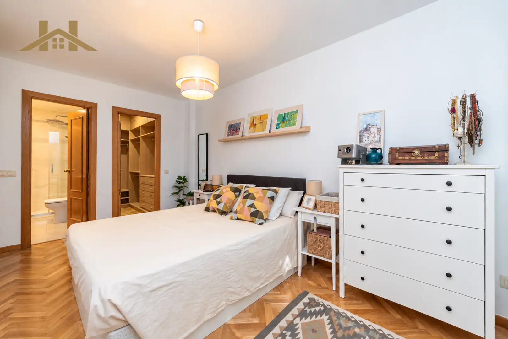 Habitación de Piso en venta en Avenida Europa