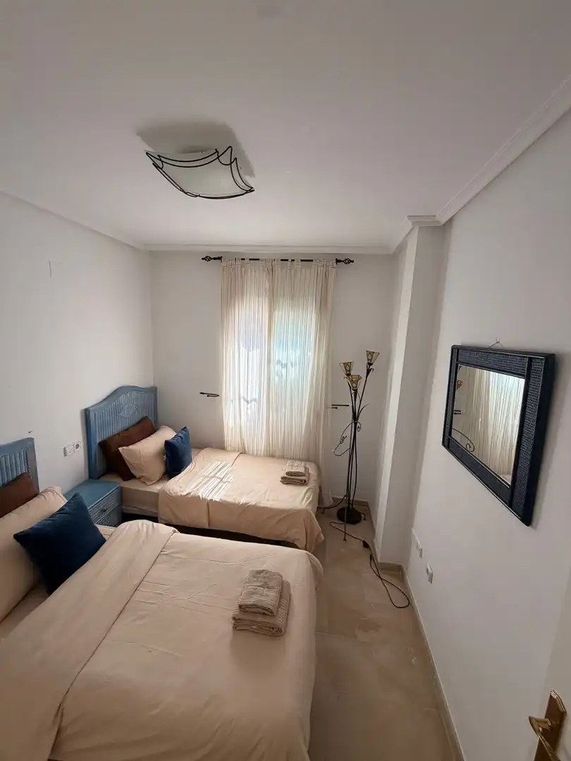 Dormitori de Planta baixa de lloguer en Casares amb Aire condicionat, Terrassa i Piscina